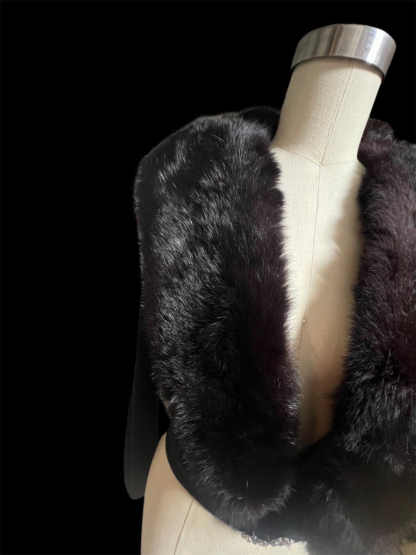1950 Vintage Deep Black Soft Waist Length Sweater with Full Fox Fur Collar