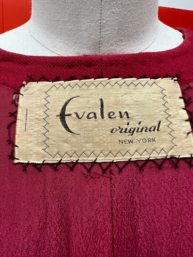 1940s Soft Wool Fuchsia Red Soutache Embellished Evening Full Swing Coat Large Size Perfect