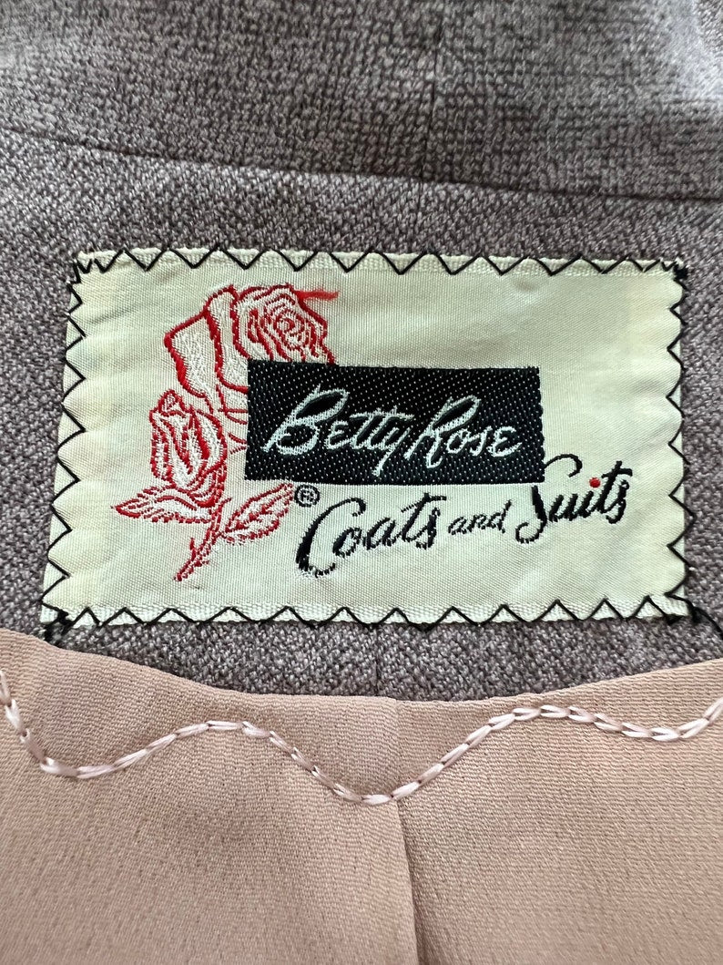 SOLD! 1940 1950 Beautiful Vintage Lilli Ann Style Dusty Rose Wool Suit Dead Stock Gorgeous