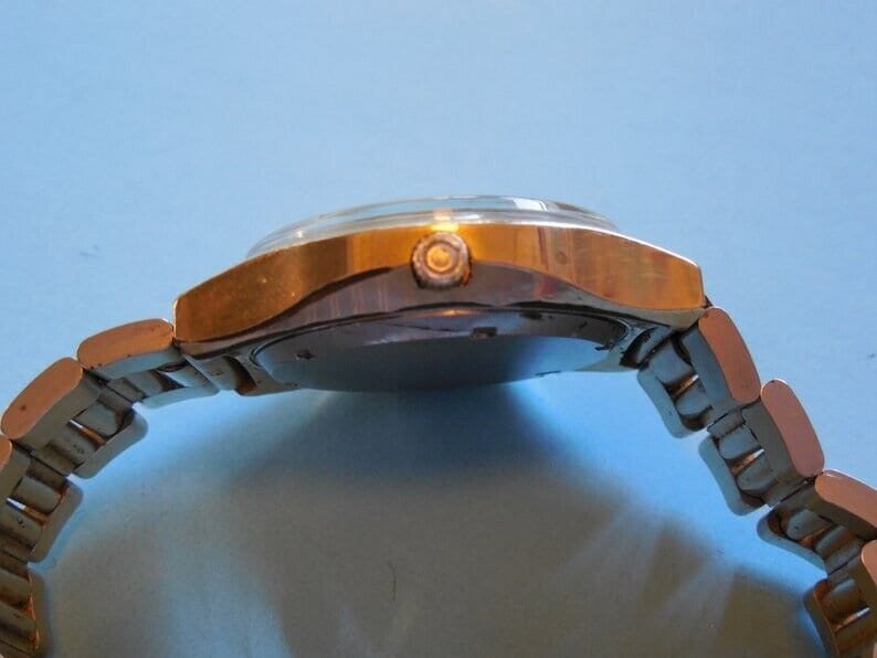 Rare Vintage 1970's Omega Electronic F300Hz Chronometer Watch Calendar Timepiece