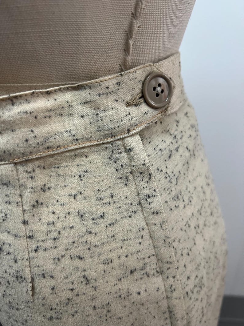 1940 1950 Vintage Nice Size Perfect Lilli Ann Creamy Fleck Wool Suit Full Peplum