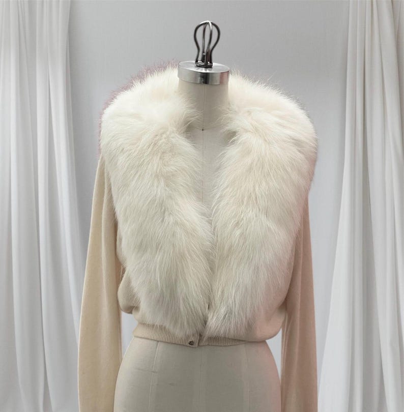 SOLD! 1950 Vintage Cashmere Cream Soft Waist Length Sweater with Full Fox Fur Collar