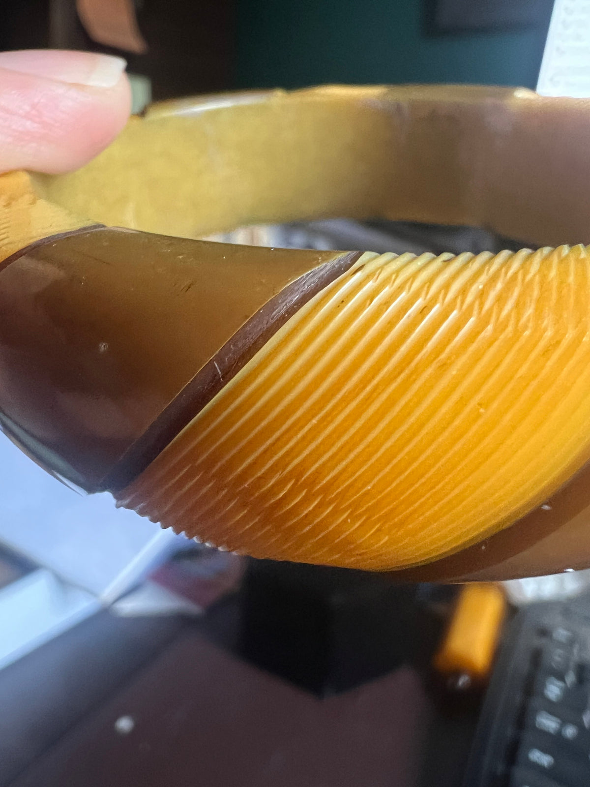 1940's Vintage Bakelite Rare Two Toned Stripe Carved Bangle Bracelet Perfect