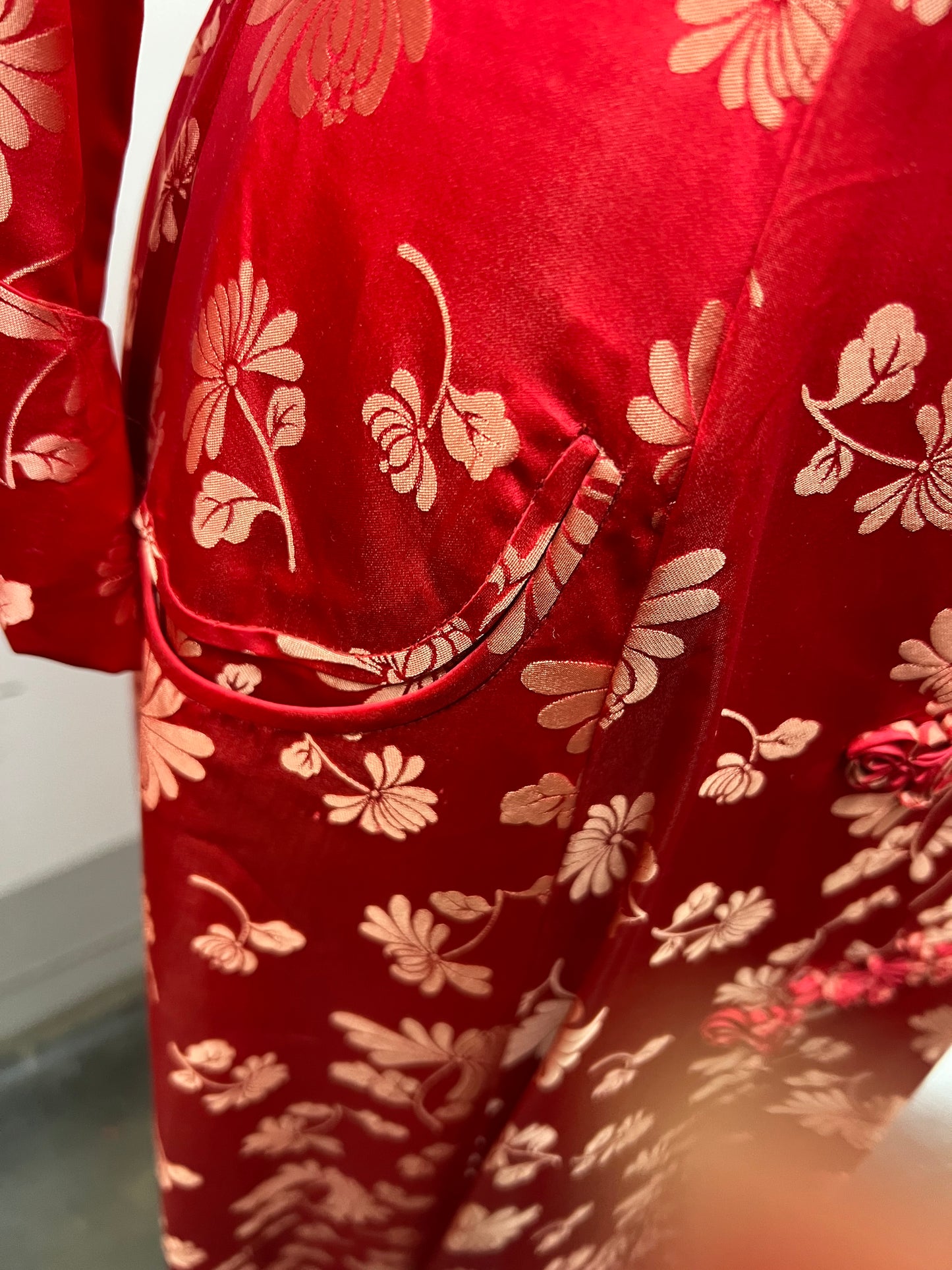 SOLD! 1930 1940 Vintage Satin Red Brocade Chinese Robe Size 10