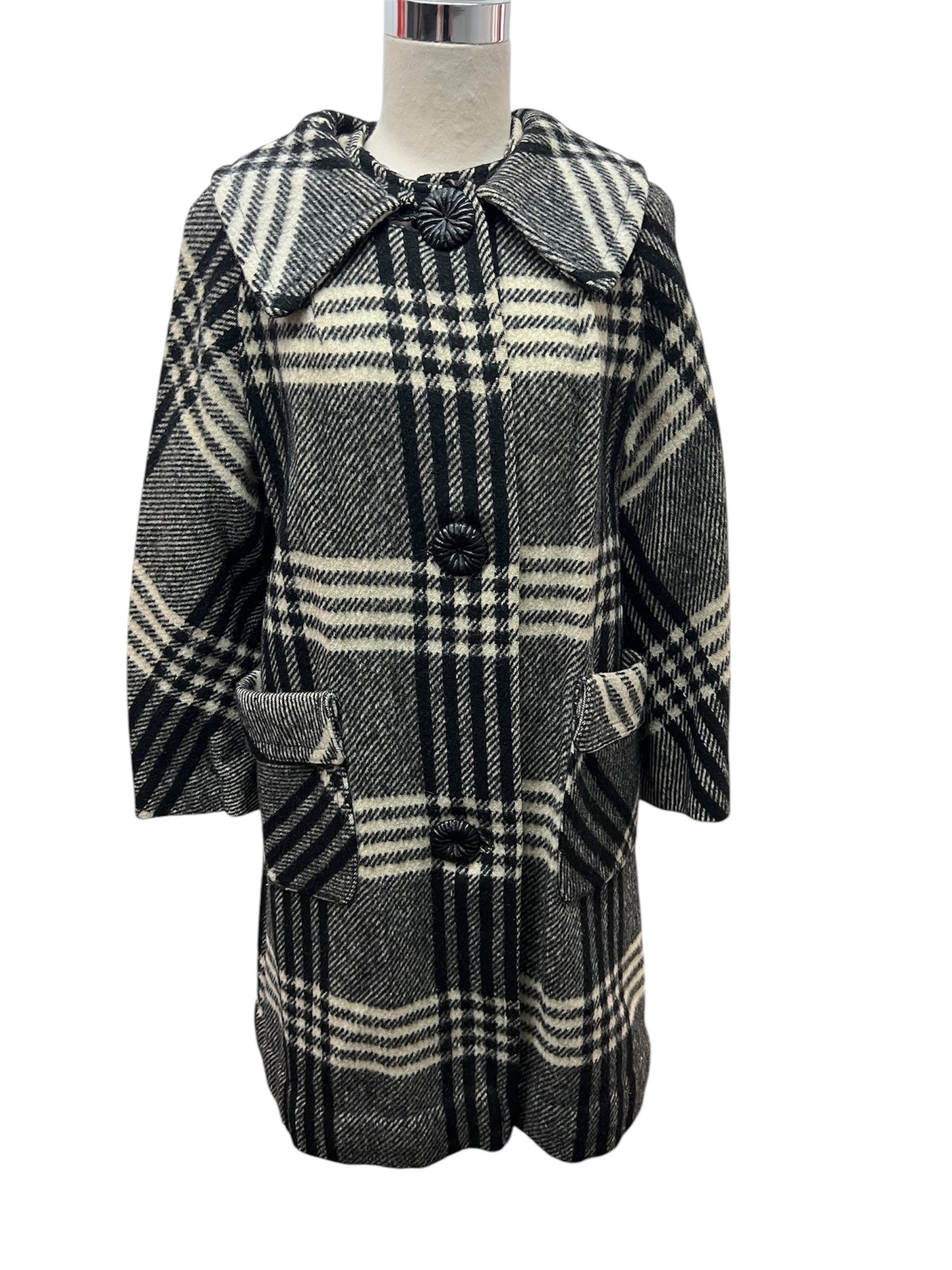 1950 1960 Size L Vintage Black and White Wool Plaid Coat Perfect