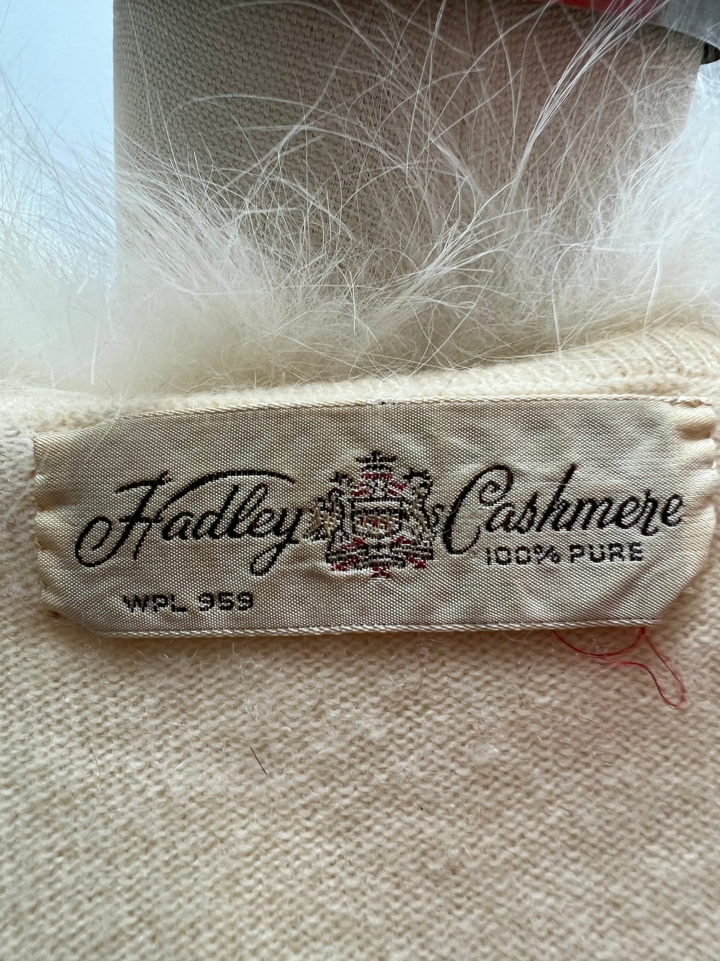 SOLD! 1950 Vintage Cashmere Cream Soft Waist Length Sweater with Full Fox Fur Collar