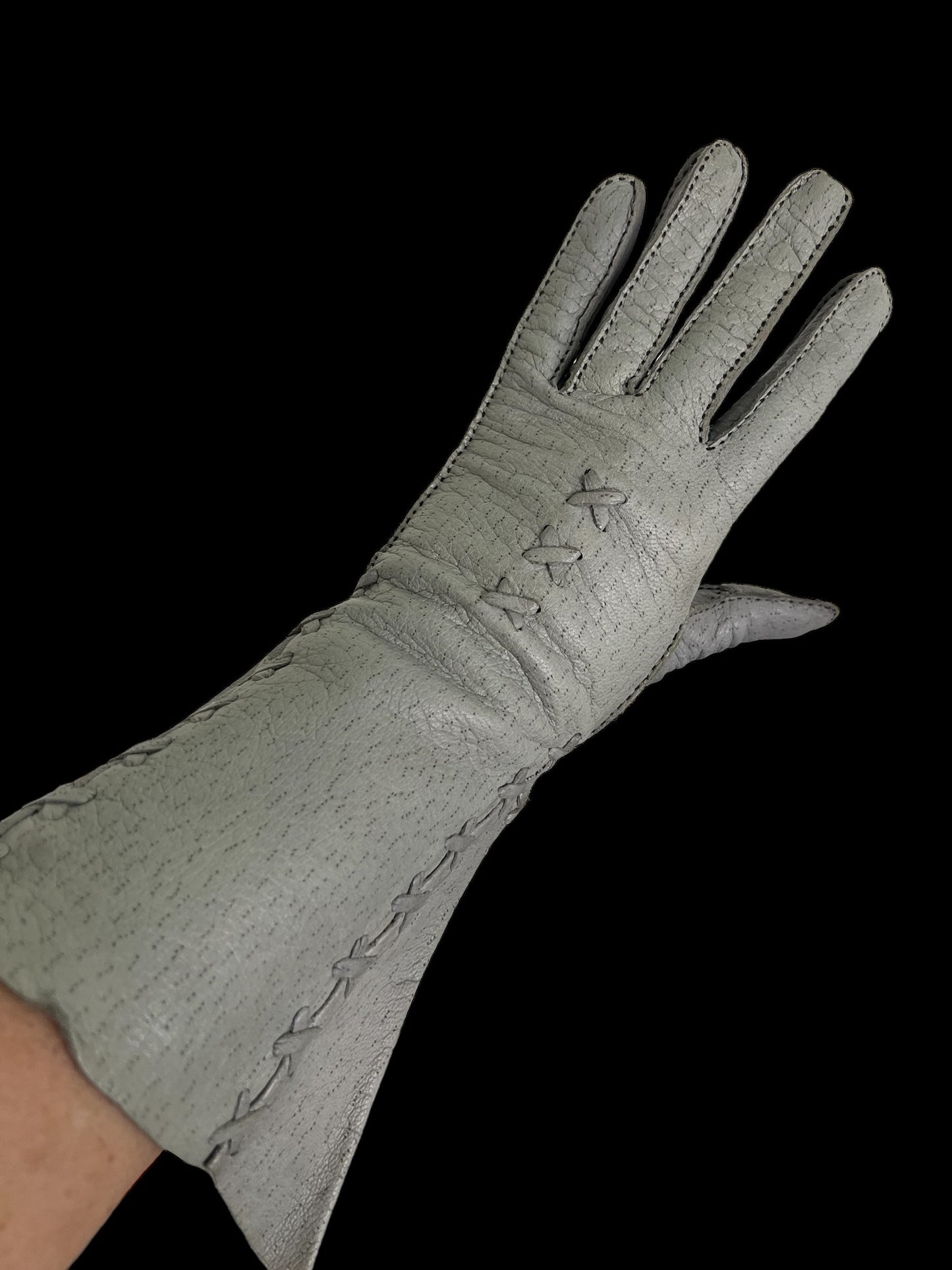 SOLD ! 1940 Rare Gauntlet Gray Driving Leather Gloves Perfect