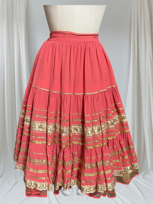1940 1950 Beautiful Vintage Coral with Gold Trim Patio Circle Skirt