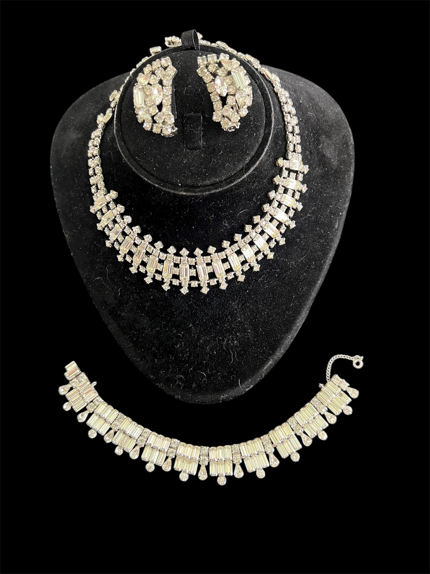 SOLD! 1950 Vintage 4 Piece Kramer Parure Set Necklace Bracelet Earrings Gorgeous Beautiful Perfect