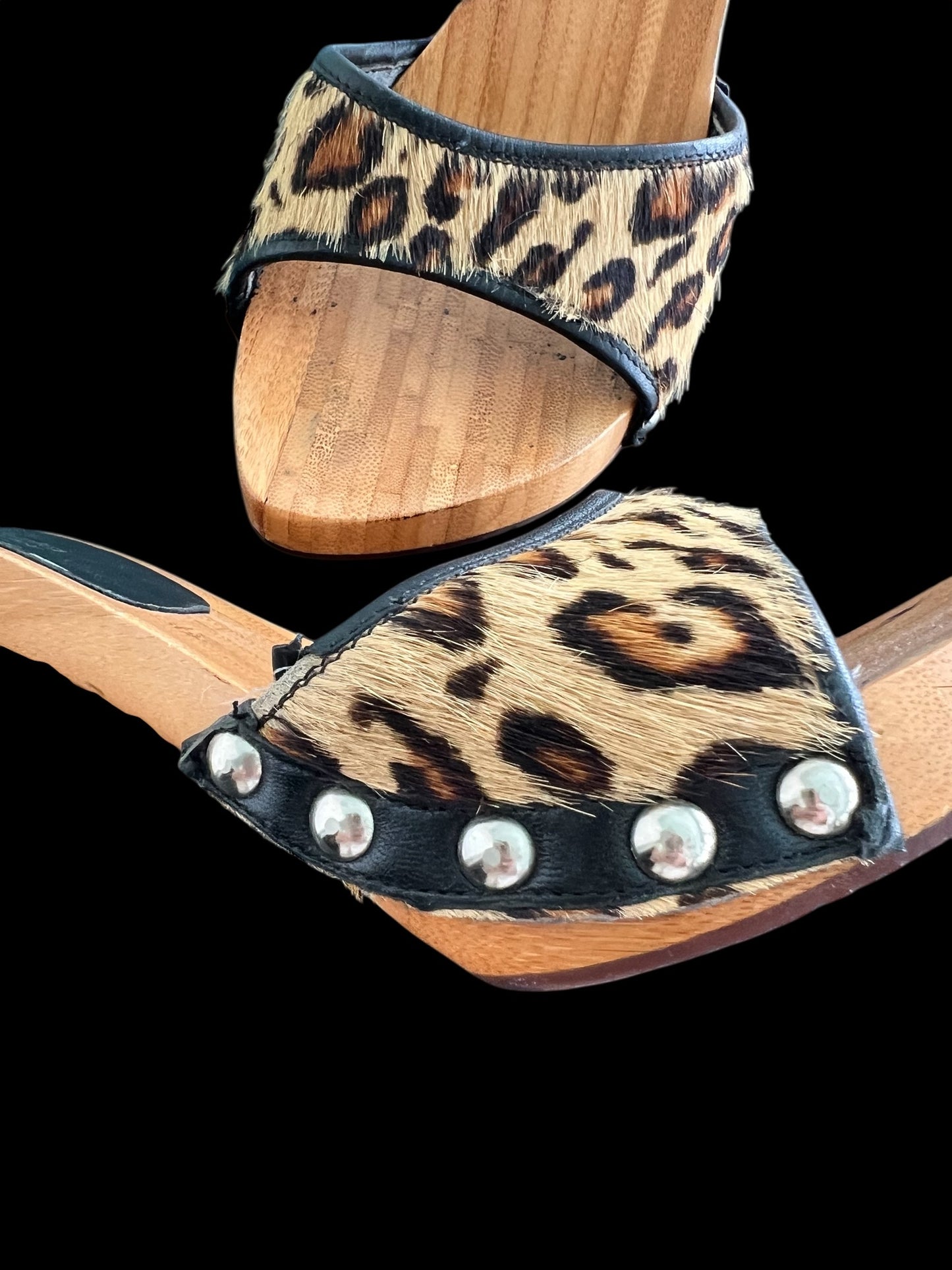 Vintage 1980's Does 60's Size 8M Stilettos Slide Leopard Print Metallic Heels