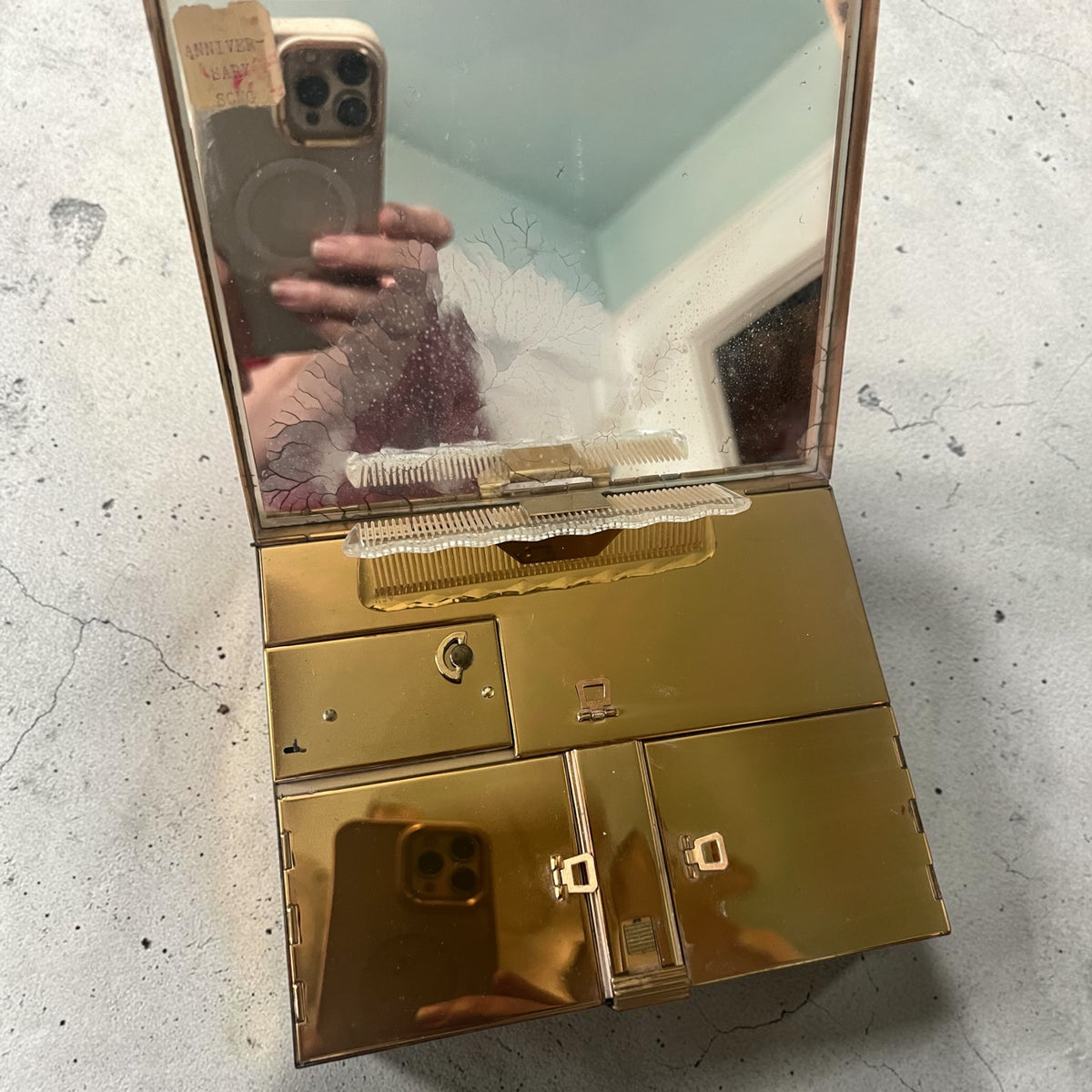 Antique Vintage Art Deco 1940 Gold Tone Musical Volupte Vanity Purse Original Tag