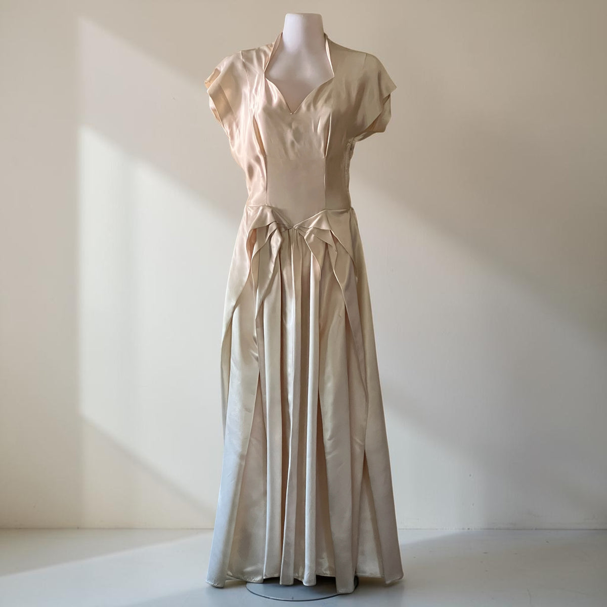 1940's Wedding Gown Creamy Champagne White Satin Pleated Front Gorgeous