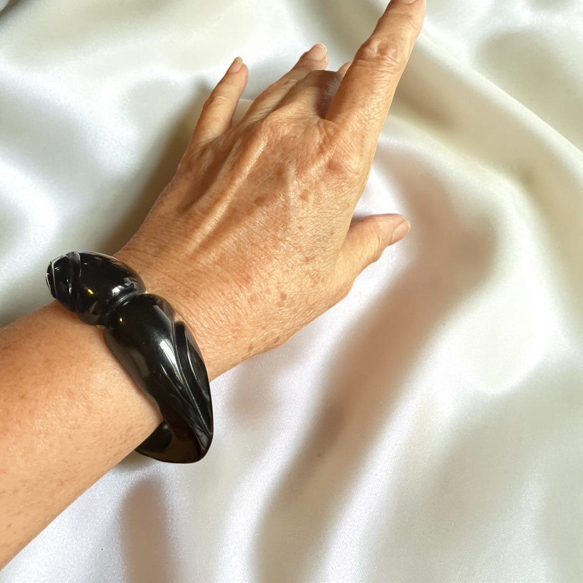 1940's Vintage Bakelite Rich Black Wide Heavy Carved Bangle Bracelet Perfect