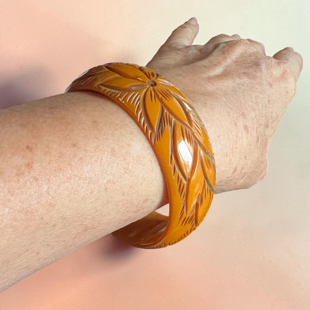 1940's Vintage Bakelite Rich Butterscotch Wide Heavy Floral Carved Bangle Bracelet Beautiful
