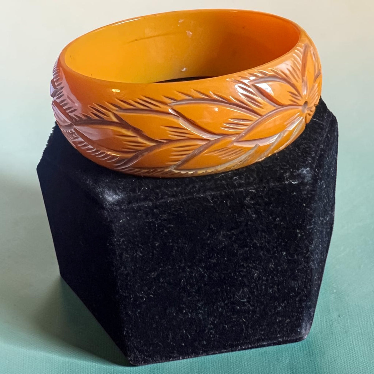 1940's Vintage Bakelite Rich Butterscotch Wide Heavy Floral Carved Bangle Bracelet Beautiful