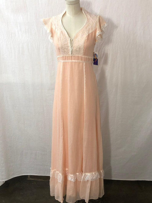 1970's Gunne Sax Style Soft Peachy Batiste Cotton Butterfly sleeves with Creamy White Lace Dress