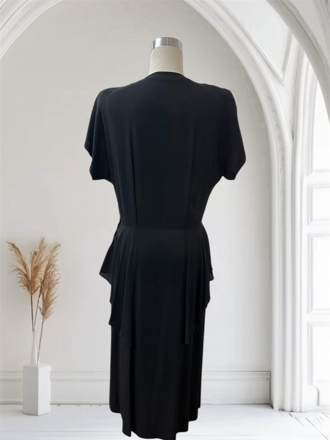 1940s Vintage Black Crepe Evening Dress with Beading & Floral Design Sequins at Shoulder