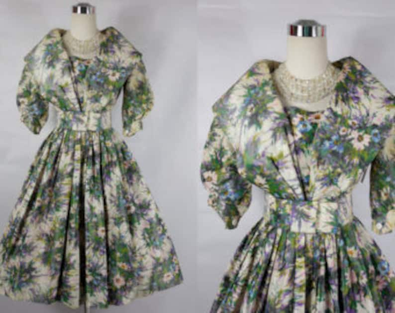 1950's Vintage Green and White Floral Dress with Mutton Sleeves and Wide Collar