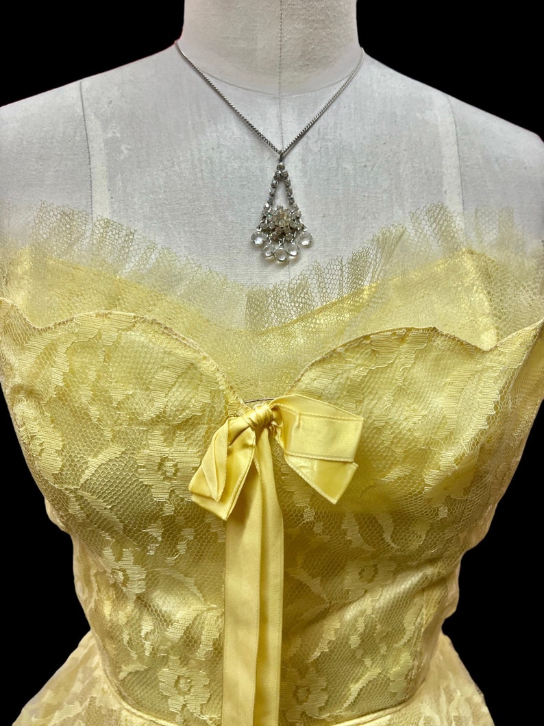 1950's Vintage Yellow Tulle and Lace Party Prom Dress with Matching Bolero Cup Cake