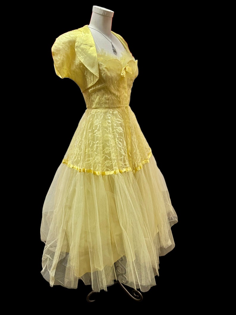 1950's Vintage Yellow Tulle and Lace Party Prom Dress with Matching Bolero Cup Cake