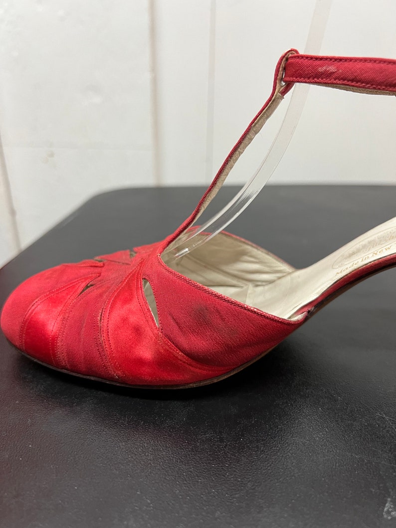 SOLD! 1920 Rare Vintage Size 9 Red Satin & Taffeta T Strap Evening Shoes Heels