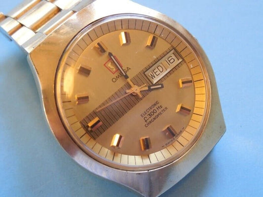 Rare Vintage 1970's Omega Electronic F300Hz Chronometer Watch Calendar Timepiece