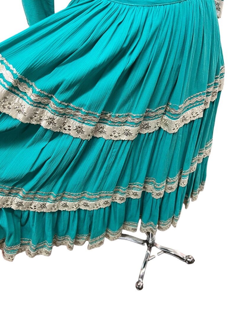 1940's 1950's Vintage Teal Blue and Silver Patio Skirt and Blouse Set