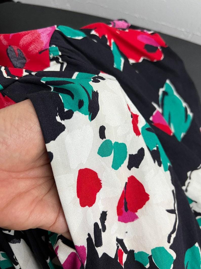 SALE!! 1980's Does 1950's Vintage Black with Floral Design Polished Cotton Summer Party Dress