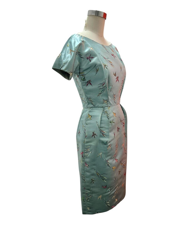 SALE!! 1950's Vintage Satin Embroidered Asian Design Dress Matching Heels