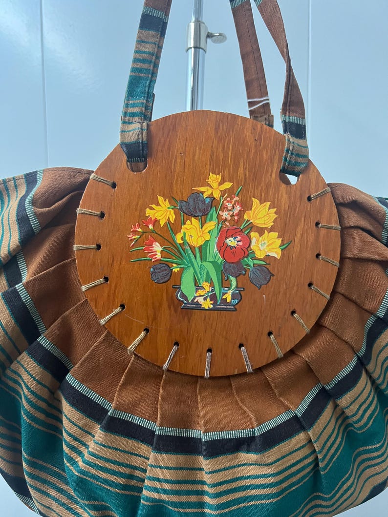 SALE!! 1940's Bonnie Bag Purse with Floral Applique Front & Back Excellent