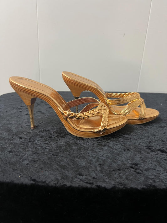 Vintage 1950's Made In Italy Size 6 1/2 Opened Toe Slip-on Wood Platform Heels
