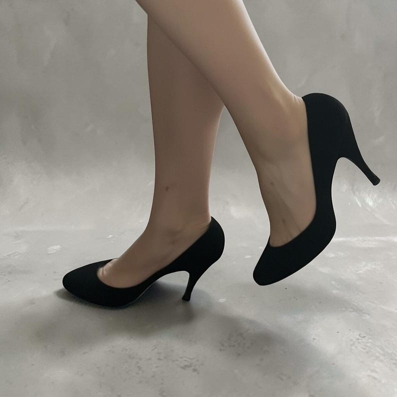 SALE!! 1950 Rare Vintage Size 9 Black Suede Heel Pump Shoes Beautiful Condition Very Sexy