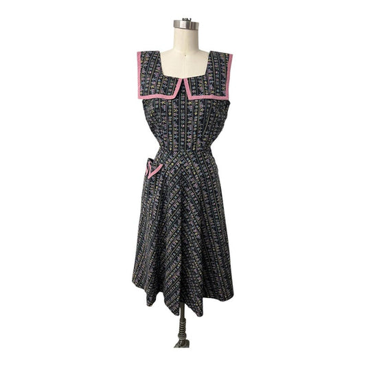 1940s Vintage Black Cotton Day Dress With Front Patch Pocket Pink Trim