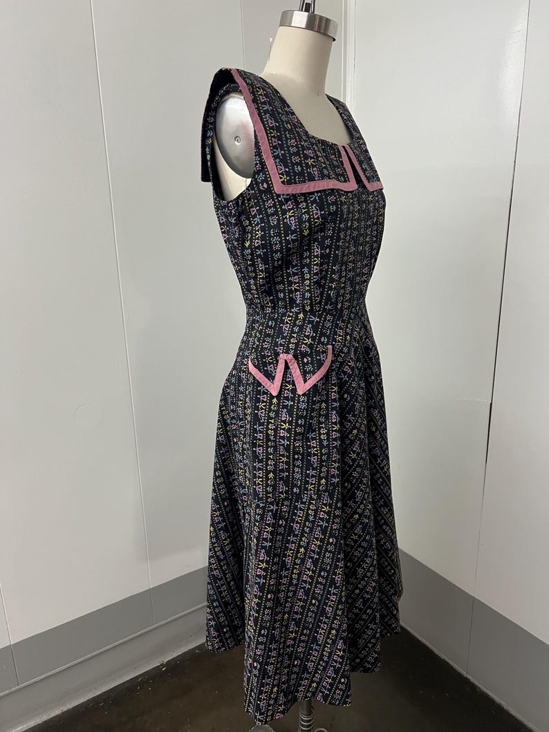 SALE!! 1940s Vintage Black Cotton Day Dress With Front Patch Pocket Pink Trim