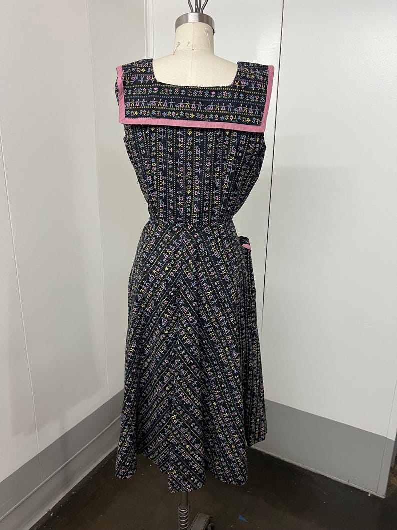 SALE!! 1940s Vintage Black Cotton Day Dress With Front Patch Pocket Pink Trim