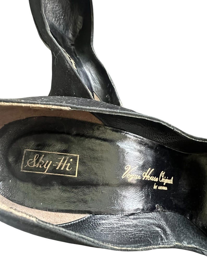 SALE!! 1950 Rare Vintage Size 9 Black Suede Heel Pump Shoes Beautiful Condition Very Sexy