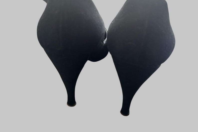 SALE!! 1950 Rare Vintage Size 9 Black Suede Heel Pump Shoes Beautiful Condition Very Sexy