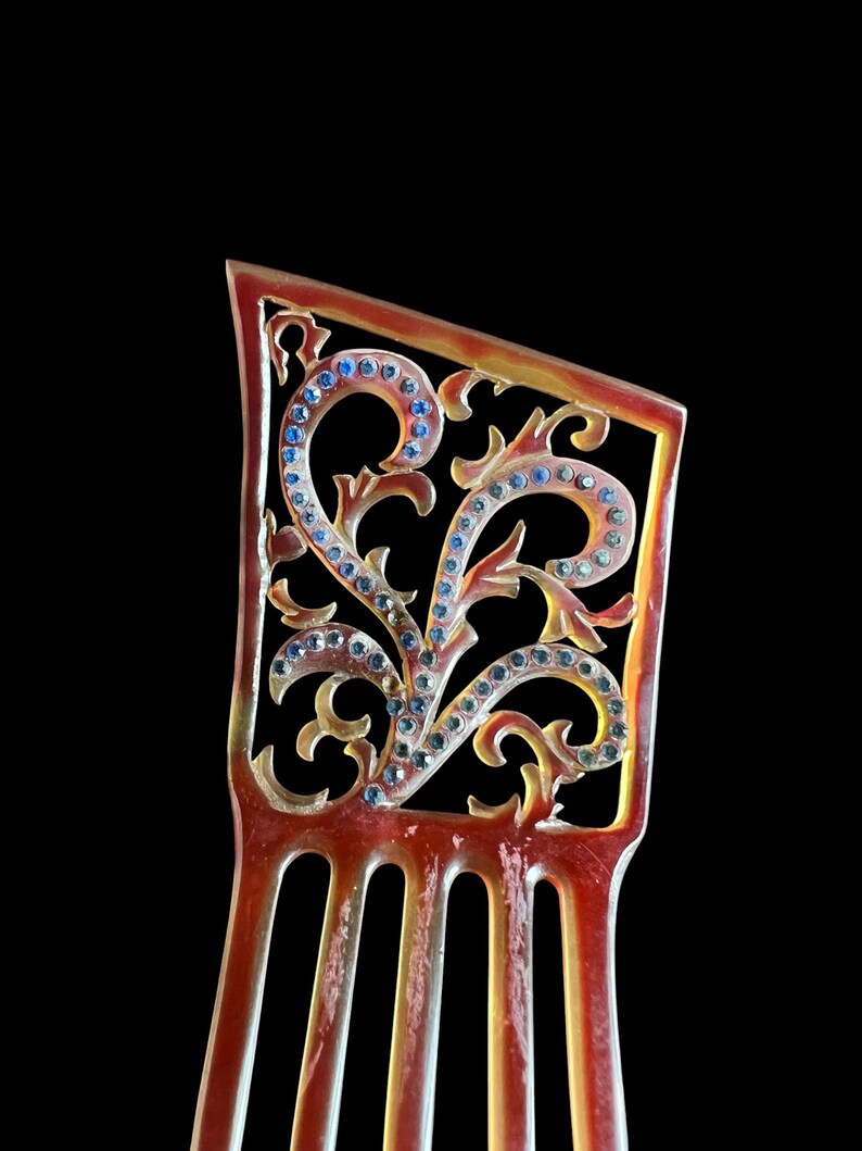SALE!! 1900 1920 Art Deco Art Nouveau Red Celluloid Hair Comb Blue Stones on Red Delicate Design