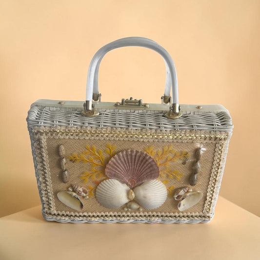 1960's Tropical Sea Shells on White Woven Straw & Lucite Novelty Purse So Amazing