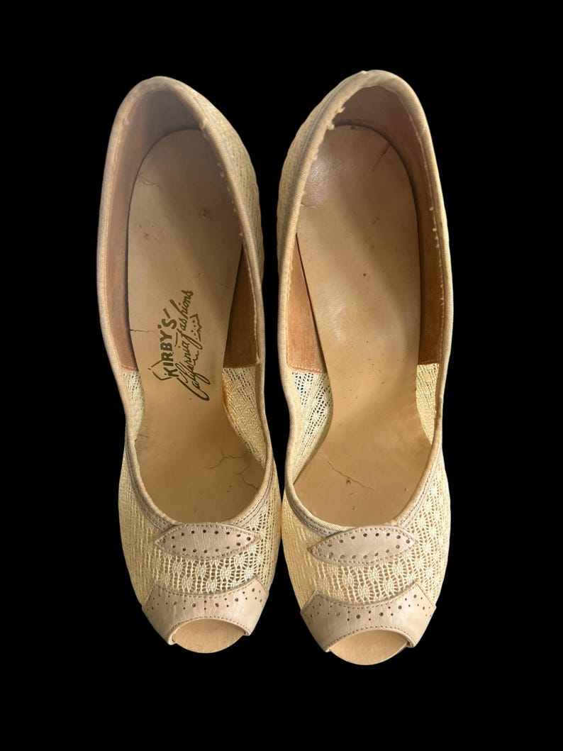 SALE!! 1950 Vintage Never Used Leather and Mesh Creamy White Pumps Heels Shoes Beautiful