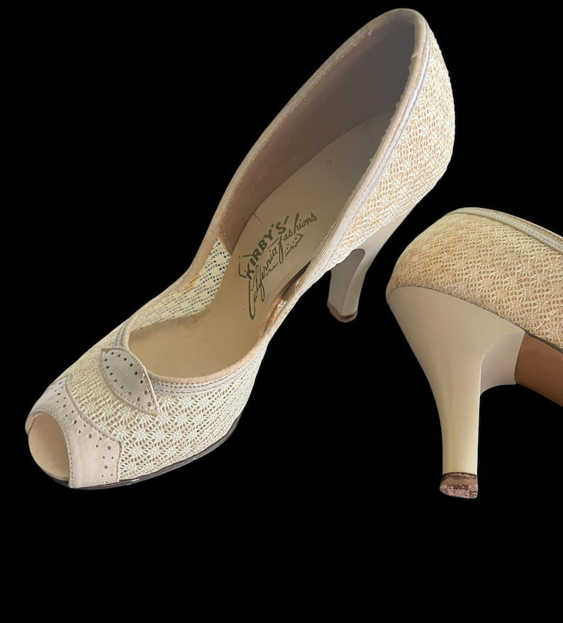 SALE!! 1950 Vintage Never Used Leather and Mesh Creamy White Pumps Heels Shoes Beautiful