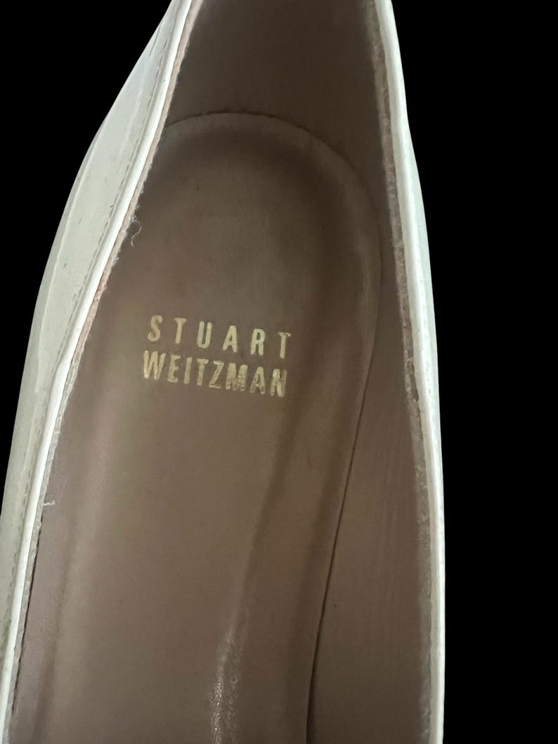 SALE!! 1960 Stuart Weitzman Vintage Size 6 M Cream and Black Block Heel Pumps Shoes