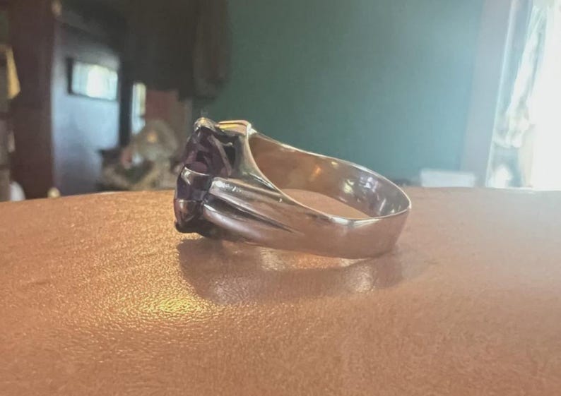 Antique Vintage 1940's Men's 10K Rose Gold Ring with Deep Purple Quartz Stone Size 9.75