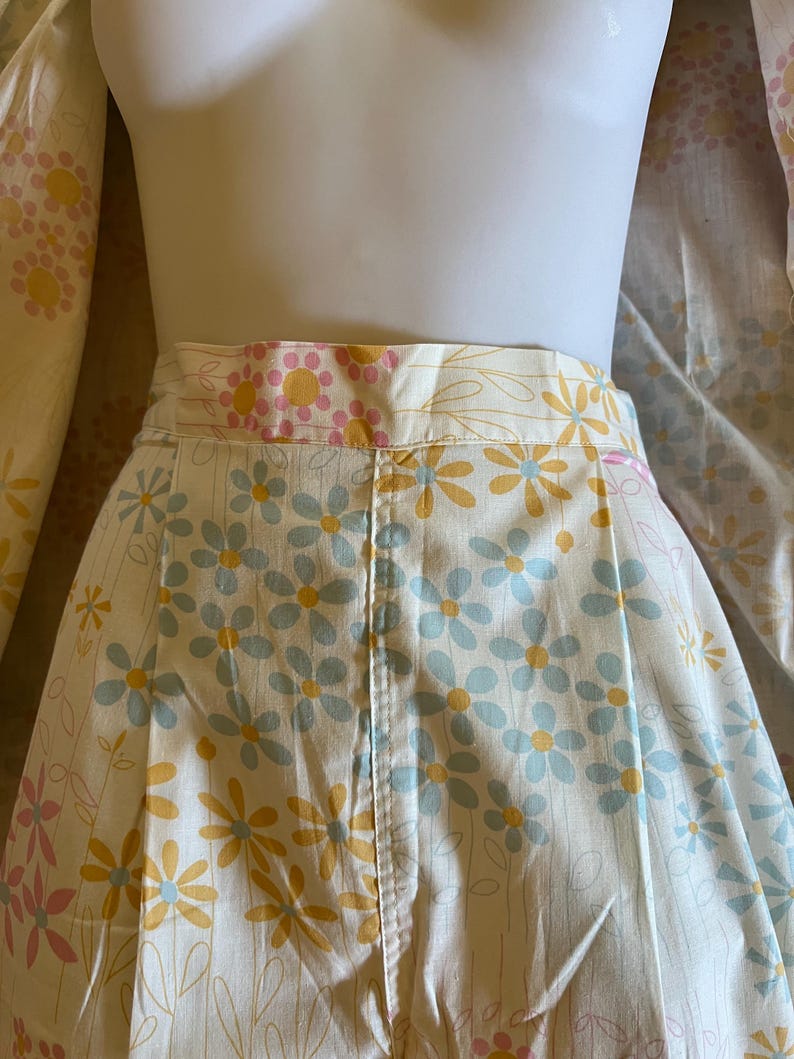 SOLD! NEW ARRIVAL! 1950's Rare Large Size Vintage 100% Cotton Lounging PJ's