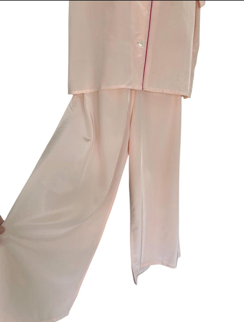 NEW ARRIVAL! 1940's 1950's Rare Vintage Soft Pink Silky Lounging PJ's