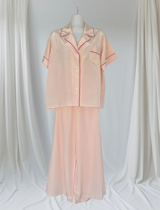 NEW ARRIVAL! 1940's 1950's Rare Vintage Soft Pink Silky Lounging PJ's