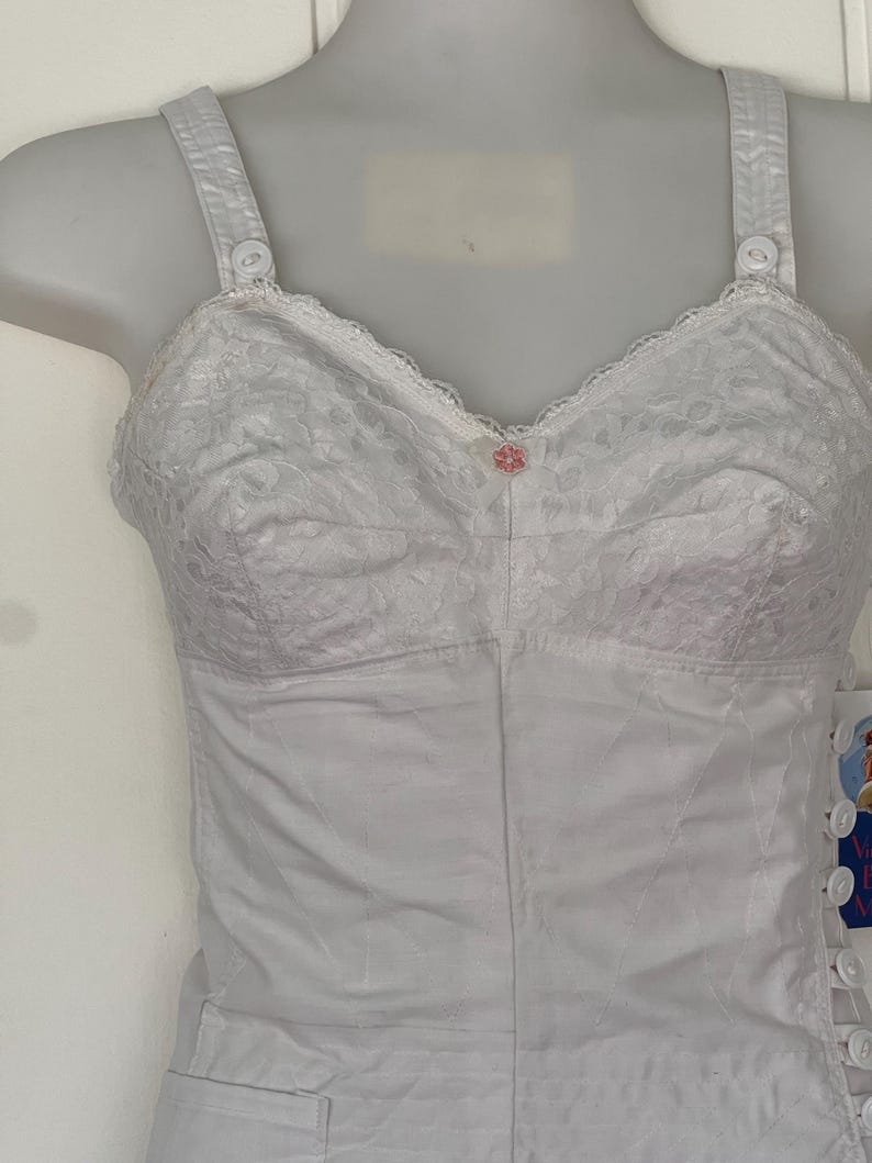 1930's 1940's One Piece Corset Girdle All White Cotton & Lace Nice Size Never Used Perfect