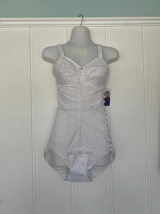 1930's 1940's One Piece Corset Girdle All White Cotton & Lace Nice Size Never Used Perfect