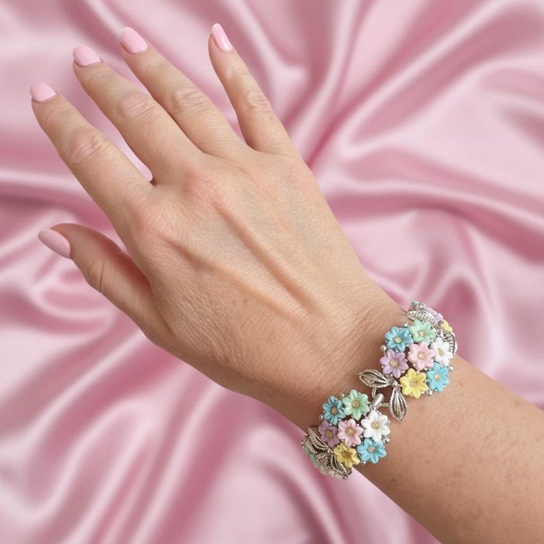 1950 Vintage Lisner Pastel Floral Bracelet and Earrings Set Gorgeous Beautiful Perfect