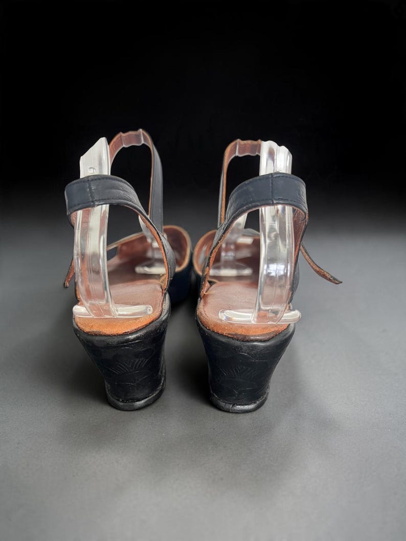 1940's Vintage Rare Mexican Tooled Leather Wedge Sandals Size 9 Slingback Sandals